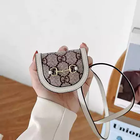 イヤホン収納ケース ストラップ付き グッチ