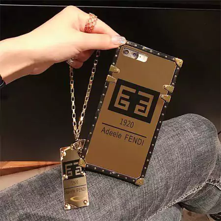 givenchy iphone15ケース 派手カワ