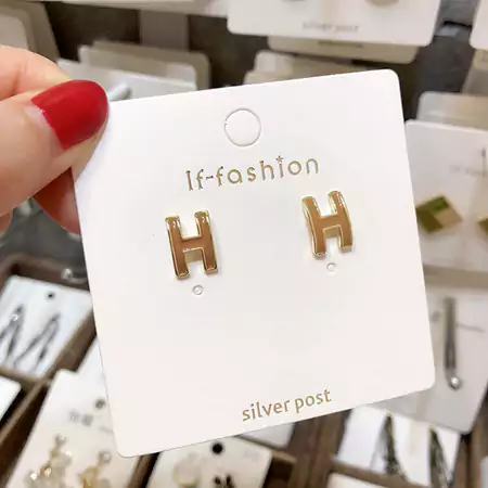 かわいいピアス