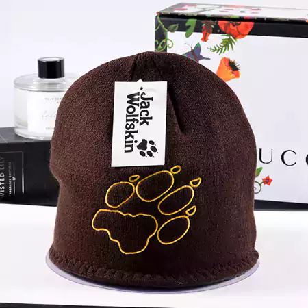 ウルフクロー 刺繍型 ロゴニット帽子 芸能人愛用