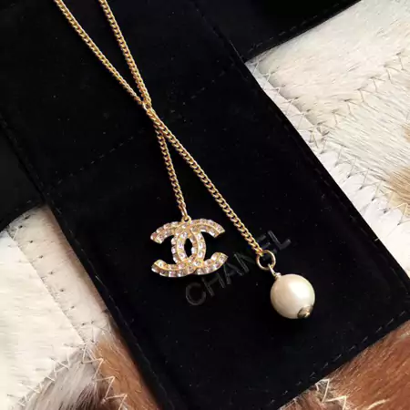 chanel ネックレス パール付き