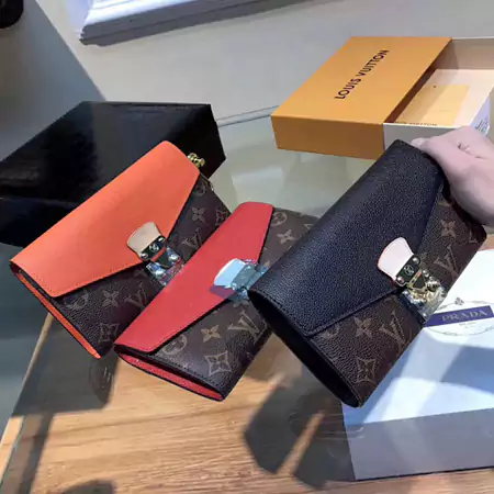 VUITTON アイフォンXS MAXケース 高級