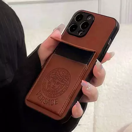 高级 ビジネス ヴェルサーチ iPhone 16 携帯ケース レザー カード収納 背面 スマホケース 型押し SC23051721