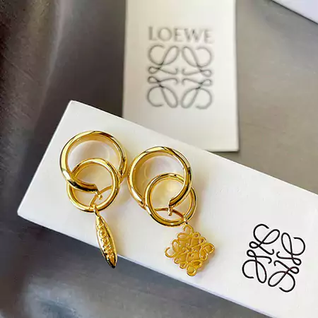 Loewe 彼女へのプレゼント