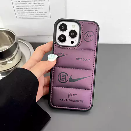 ナイキiphone16 proケース ダウンジャケット風