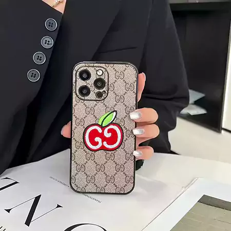 グッチiphone 16 proケース キャラクター