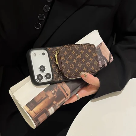  手帳型 iPhone16Pro カード収納