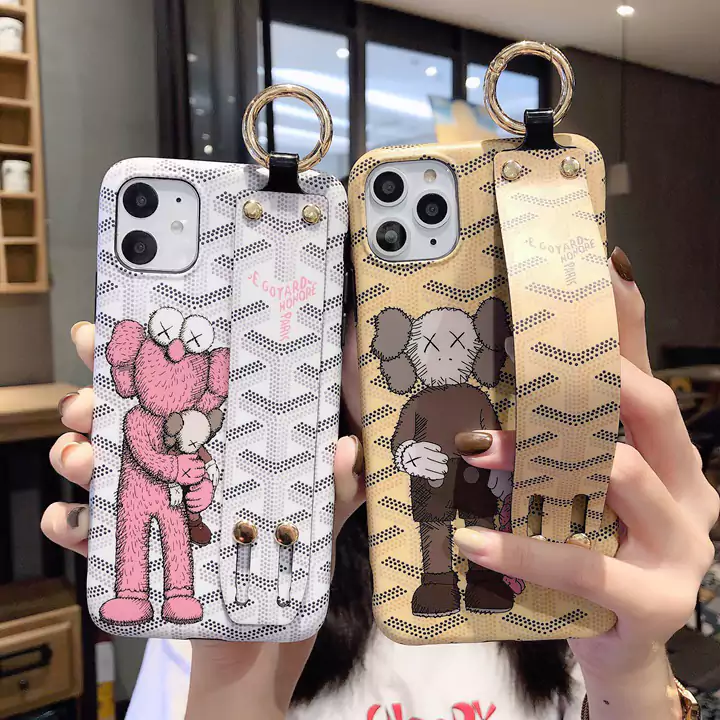 ゴヤールとカウズのコラボ iphone11 proケース