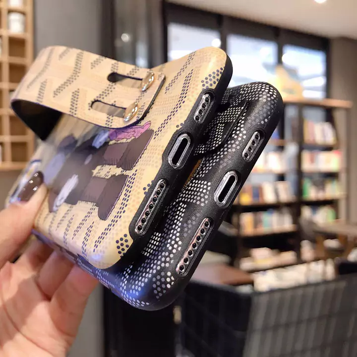 ゴヤールとカウズのコラボ iphone11 proケース