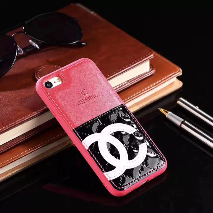 アイフォンXS マックスケース シャネル
