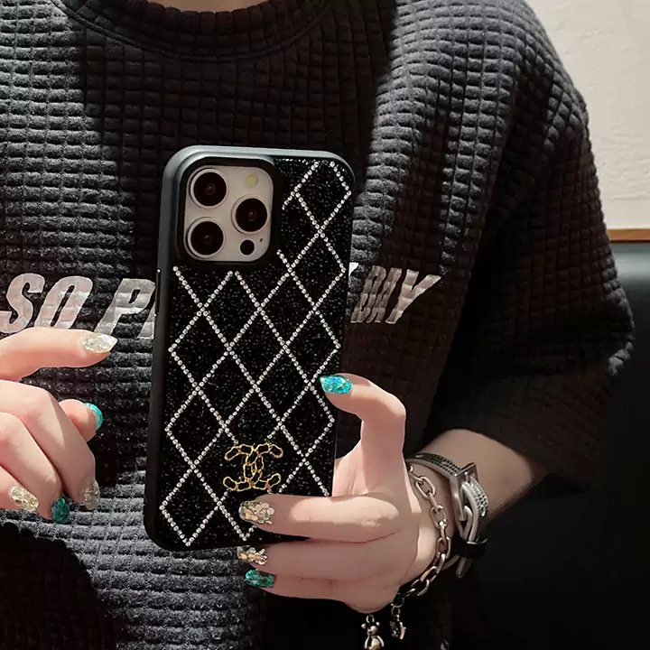 chanel iphone15 プロケース 大人 オシャレ