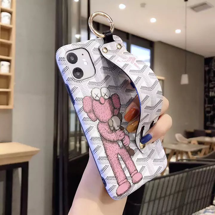 アイフォン テンエス マックスカバー kawsgoyard