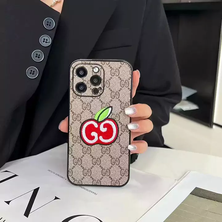 グッチiphone 16 proケース キャラクター